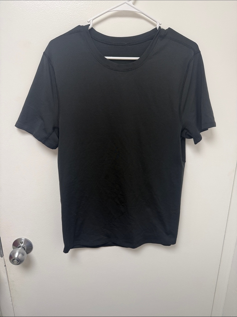 lululemon athletica Men's Short Sleeve Tee - Black